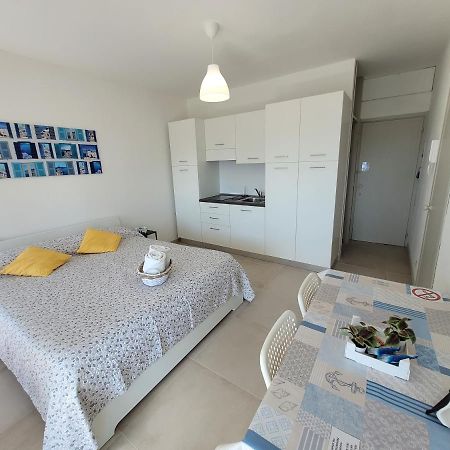 Rosato Double Sea View Apartment Lignano Sabbiadoro Bagian luar foto