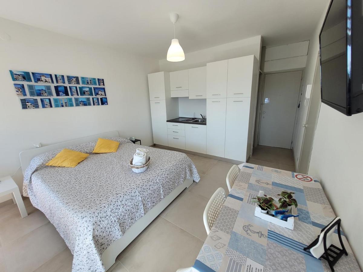 Rosato Double Sea View Apartment Lignano Sabbiadoro Bagian luar foto