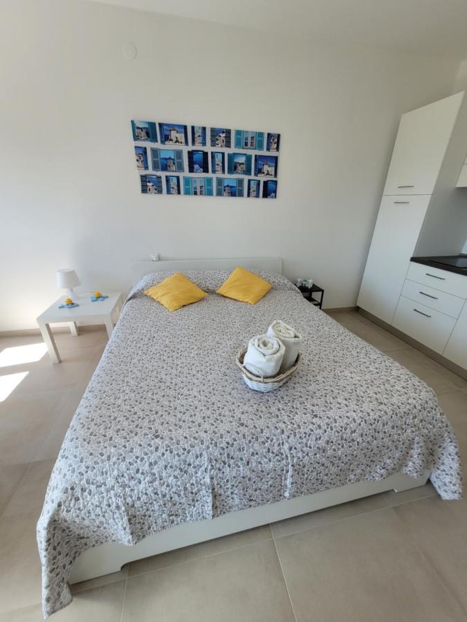 Rosato Double Sea View Apartment Lignano Sabbiadoro Bagian luar foto