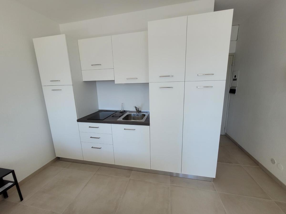 Rosato Double Sea View Apartment Lignano Sabbiadoro Bagian luar foto
